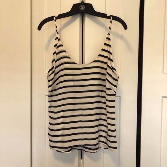 Olive & Oliva Silk Cami - Picture 4 of 6